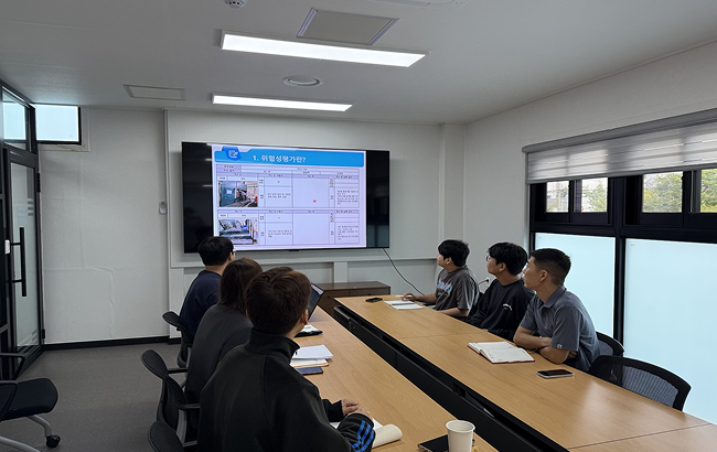 Strengthening Education and Internal Communication 이미지